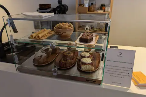 Annie's Bakery photo 1